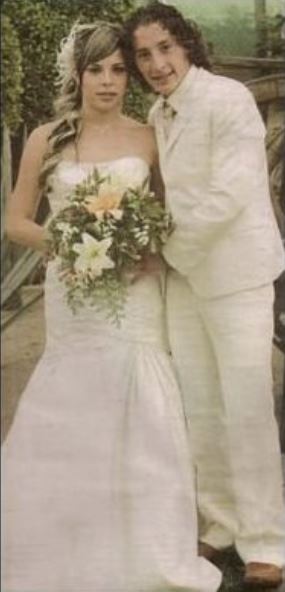 Briana Morales and Andres Guardado on their big day in 2006